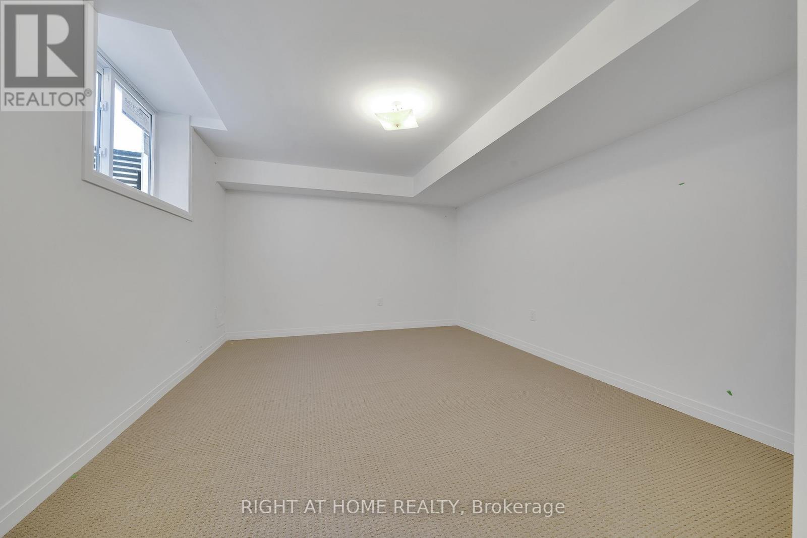 2 Yacht Drive, Clarington, ON - Indoor Photo Showing Other Room