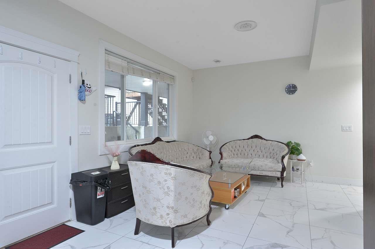 2960 Royal Street, Abbotsford, BC - Indoor Photo Showing Other Room