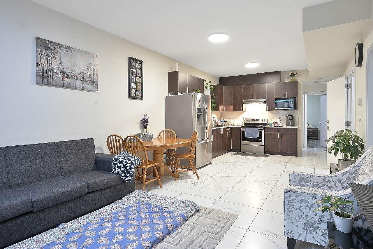 2960 Royal Street, Abbotsford, BC - Indoor