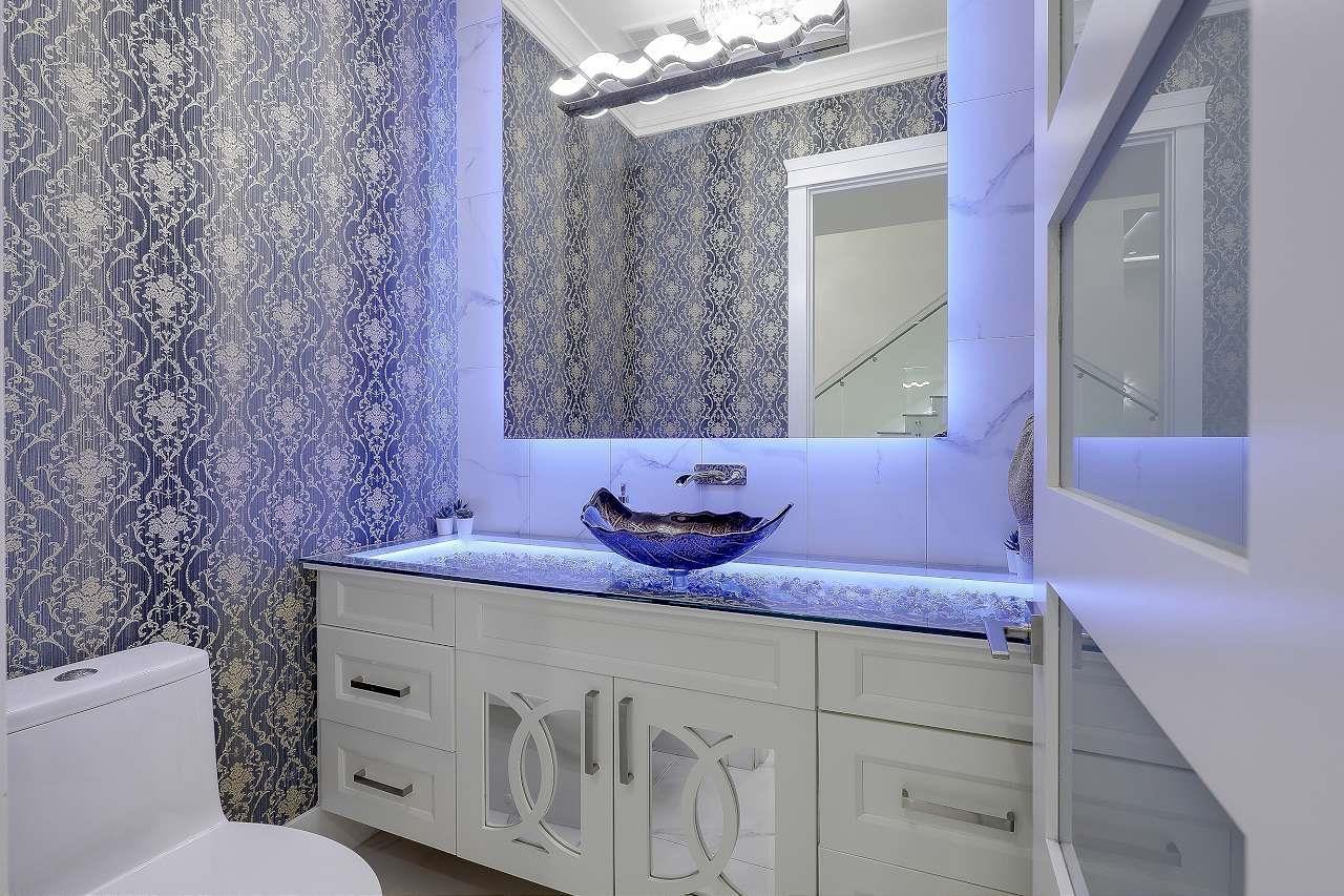 2960 Royal Street, Abbotsford, BC - Indoor Photo Showing Bathroom