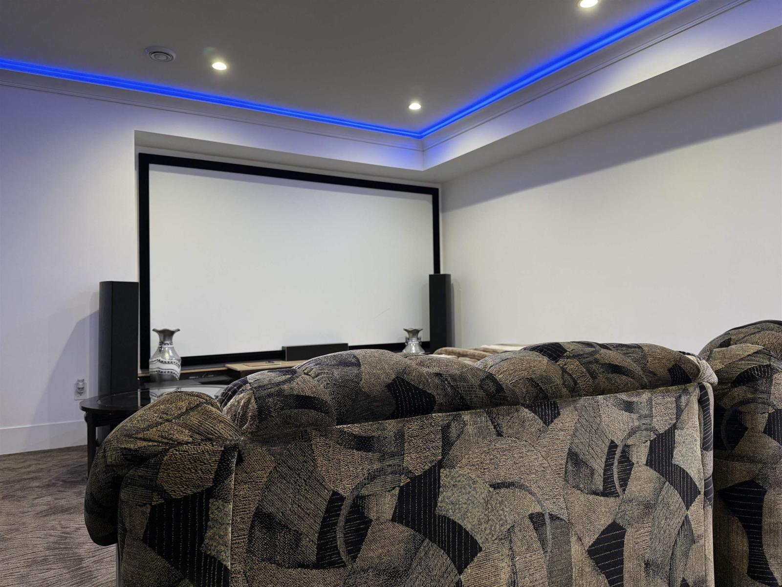 2960 Royal Street, Abbotsford, BC - Indoor