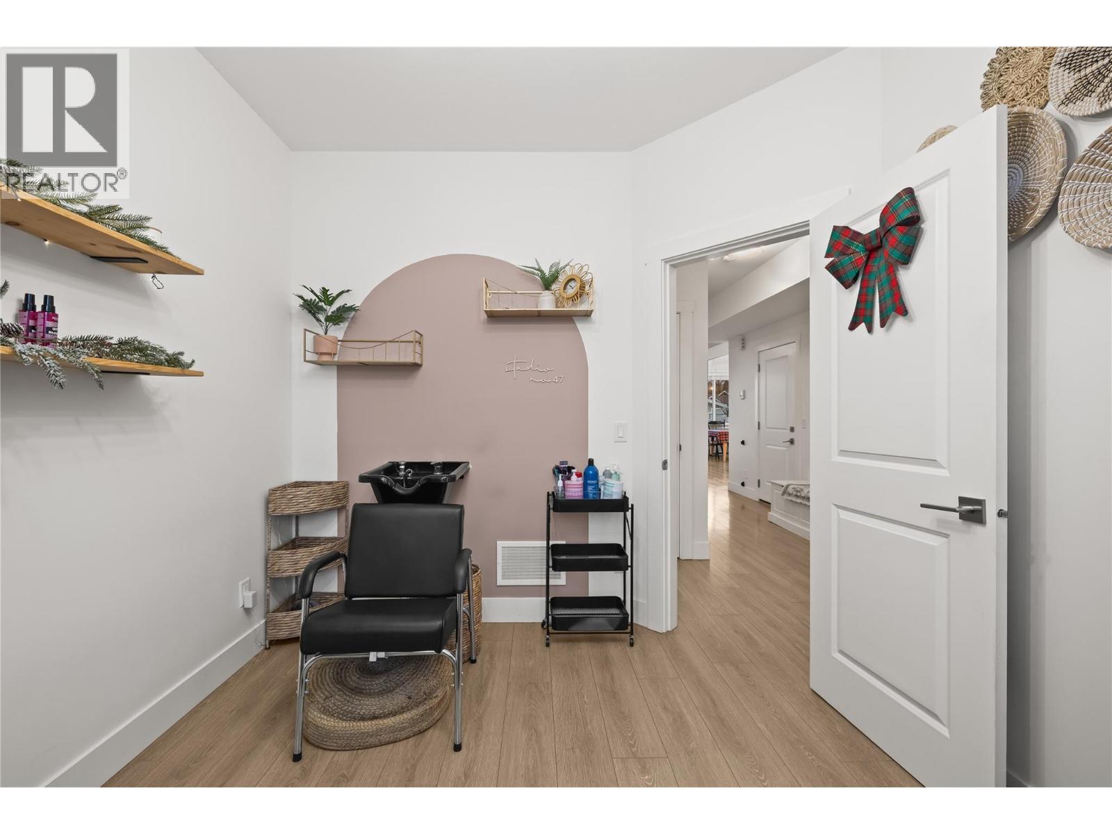 472 Sugars Avenue, Kelowna, BC