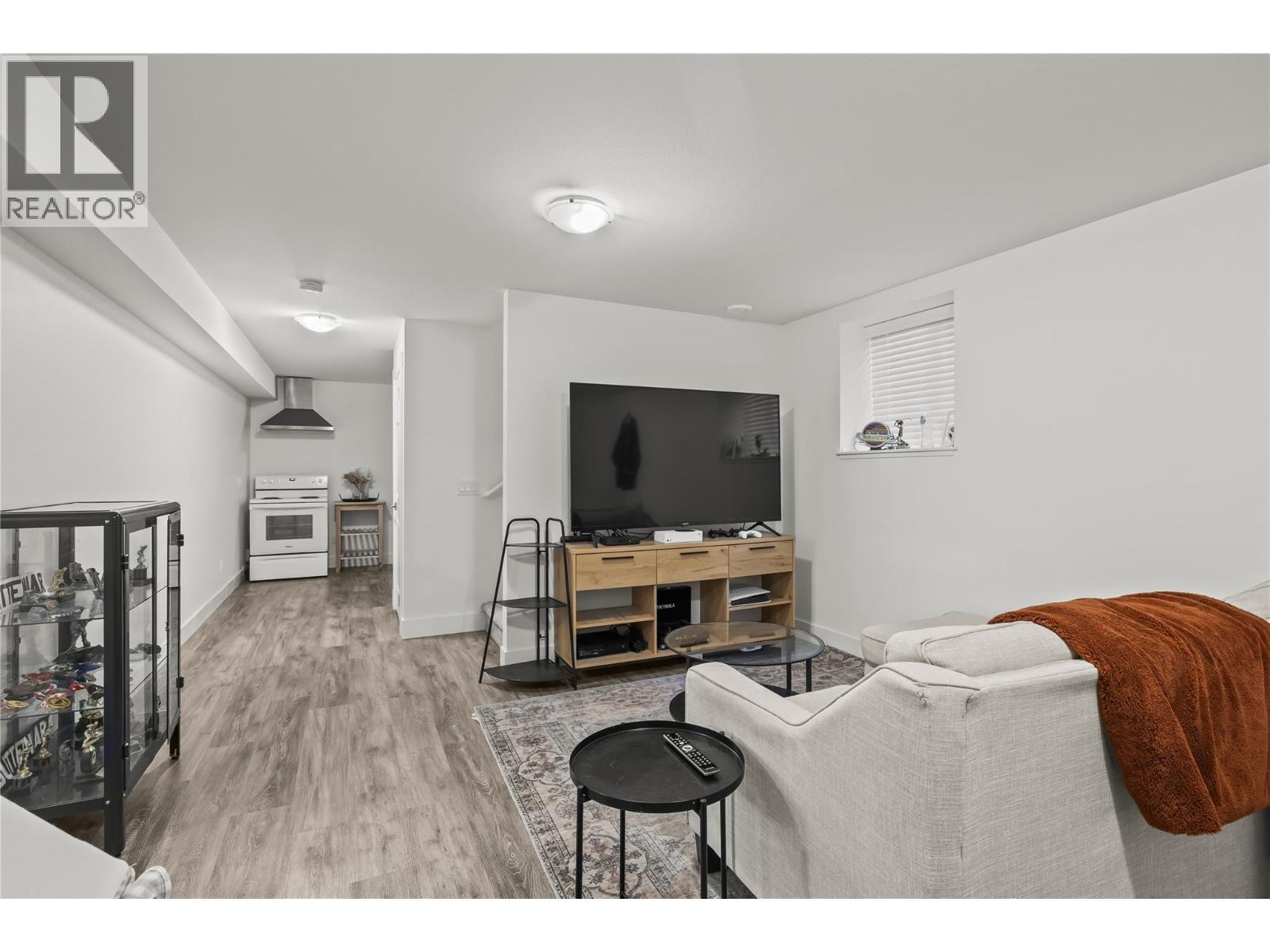 472 Sugars Avenue, Kelowna, BC