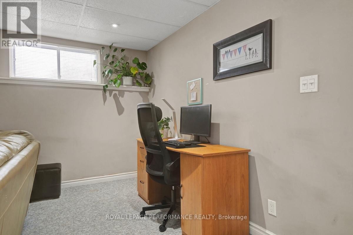 552 Loucks Drive, Russell, ON