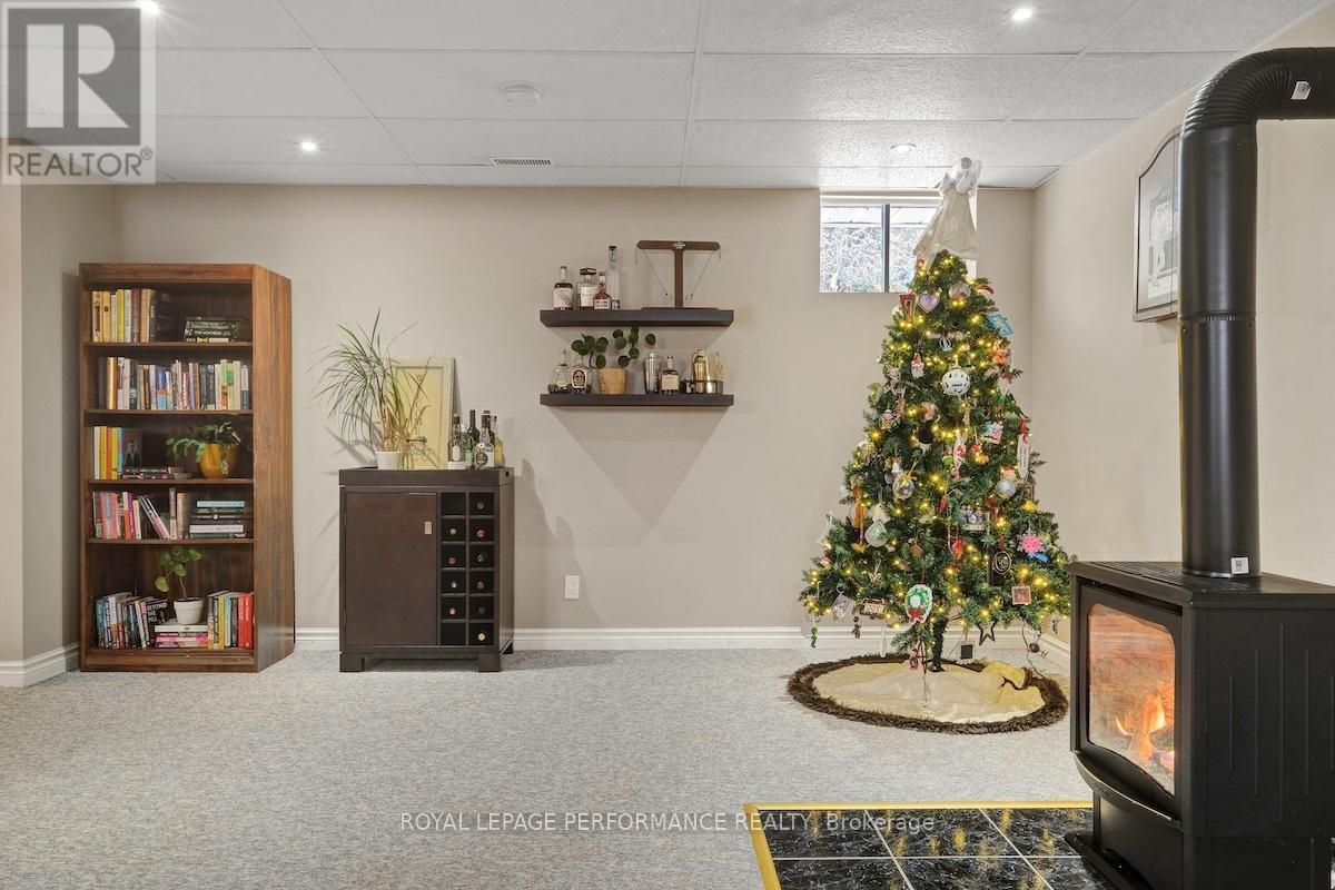 552 Loucks Drive, Russell, ON