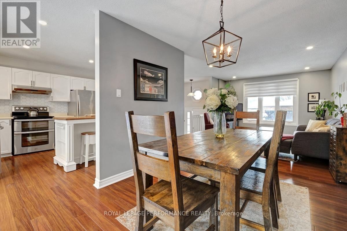 552 Loucks Drive, Russell, ON