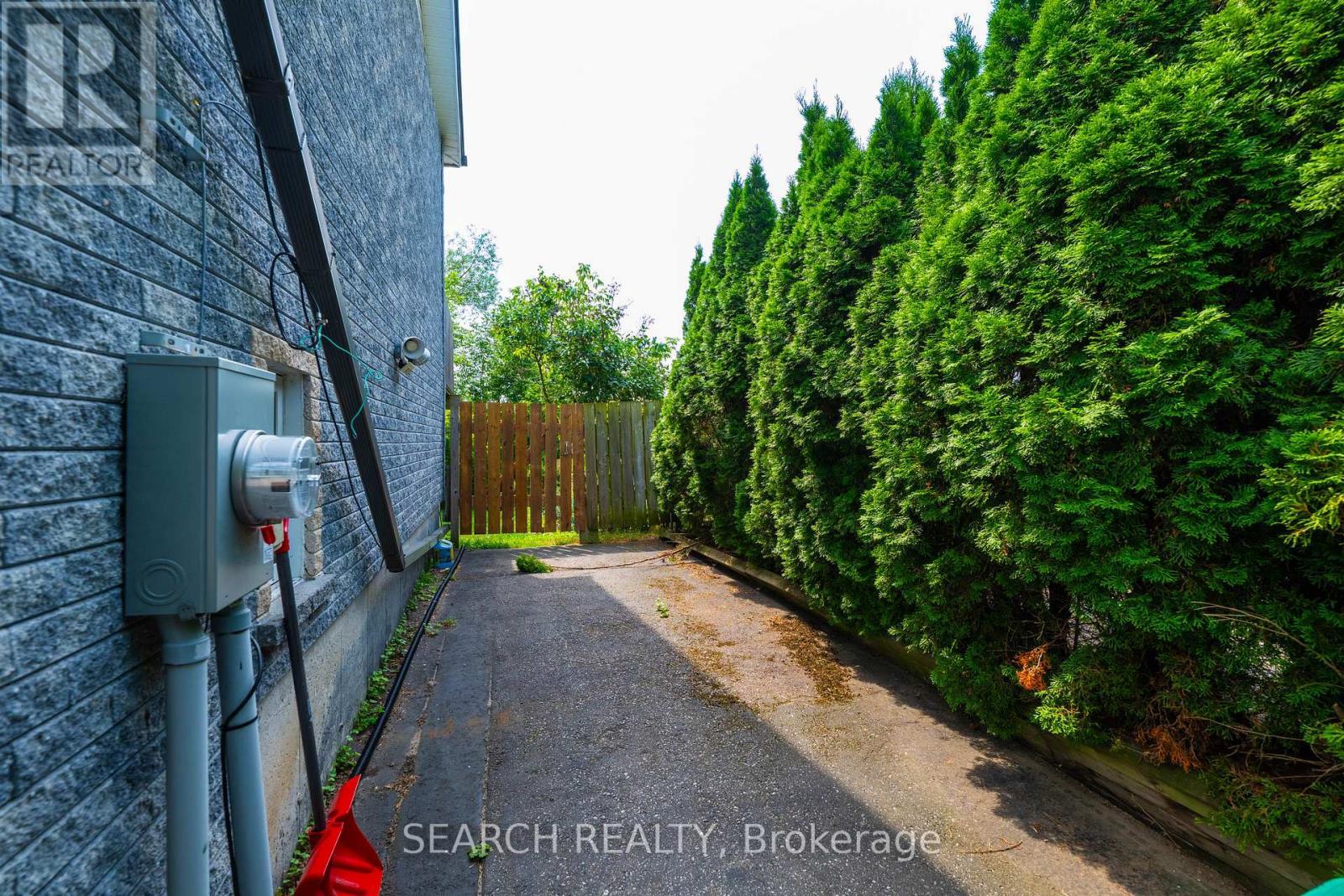 5127 10Th Side Road, Essa, ON - Outdoor