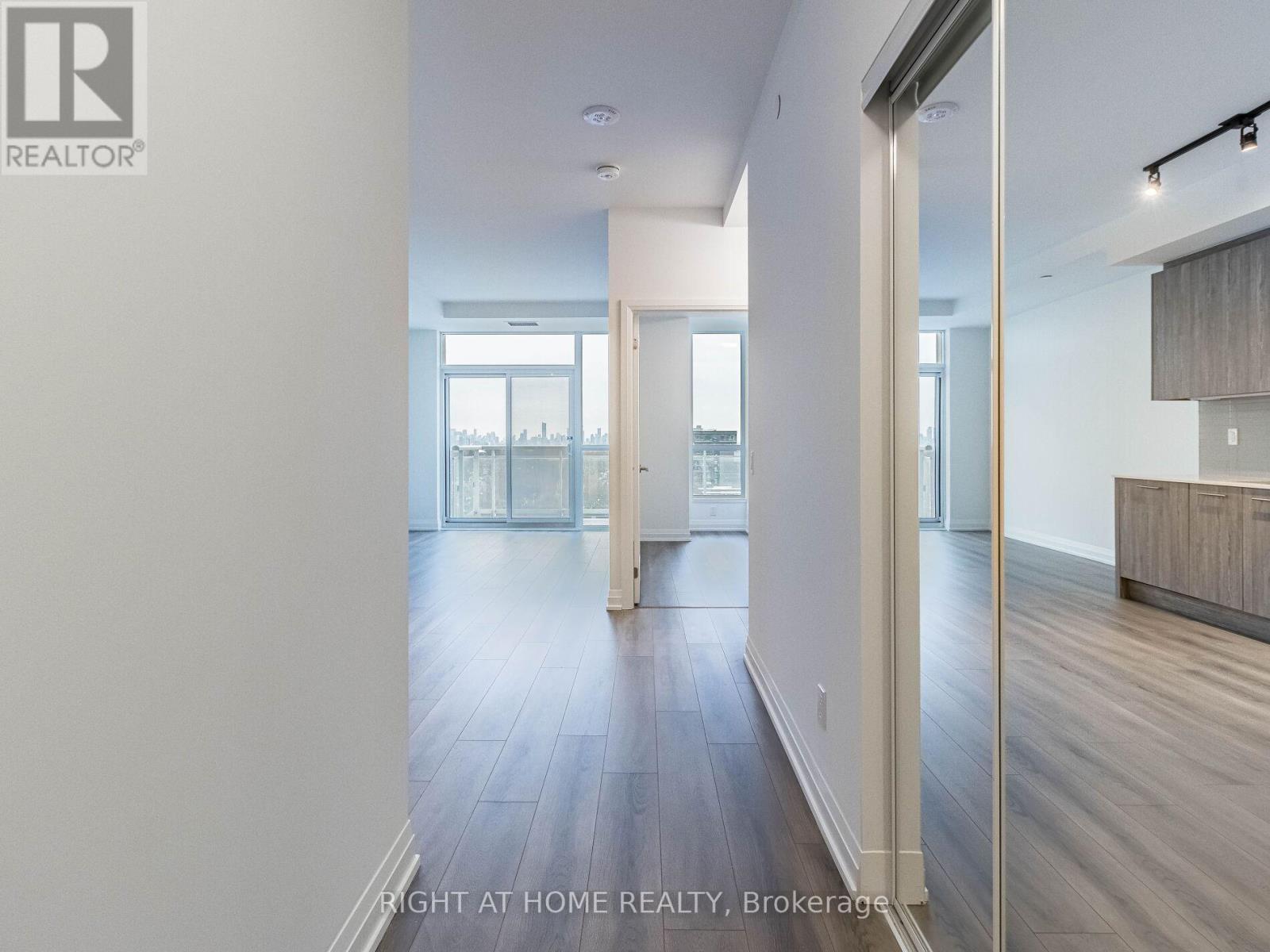 901 - 286 Main Street, Toronto, ON