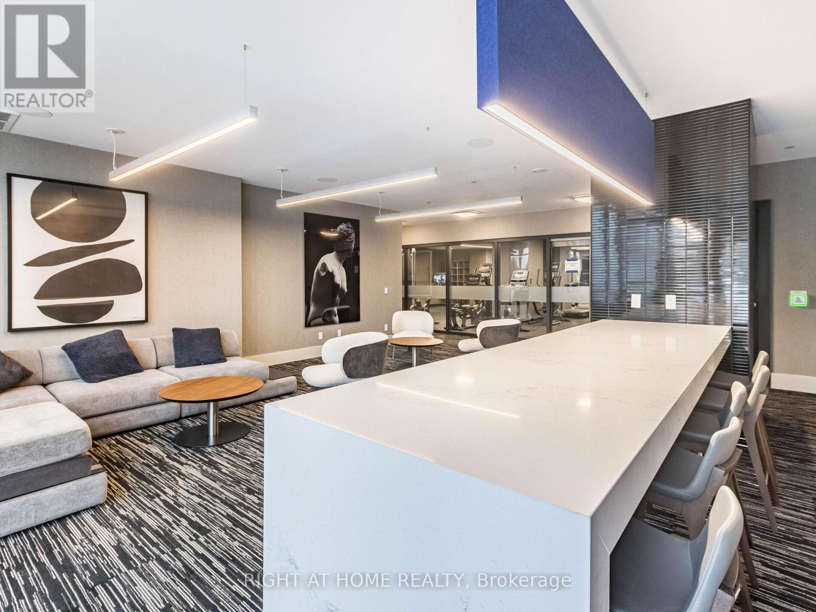 901 - 286 Main Street, Toronto, ON