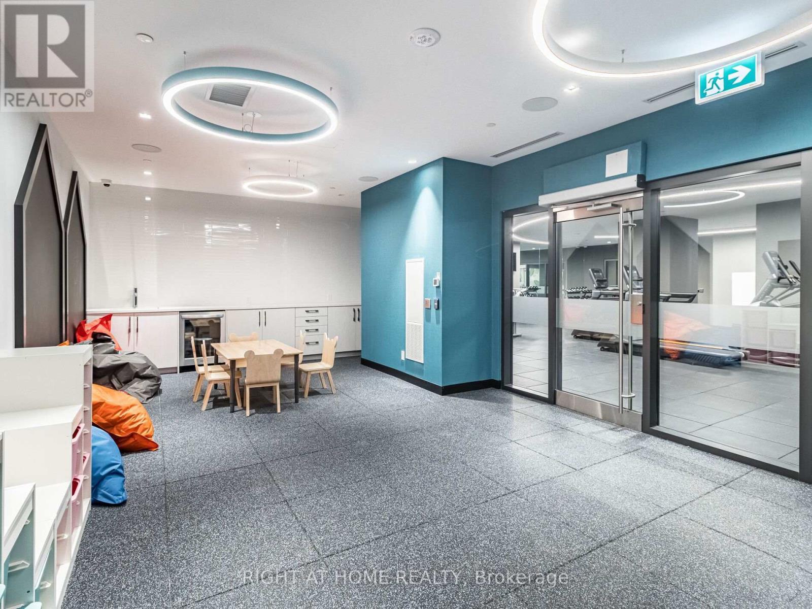 901 - 286 Main Street, Toronto, ON