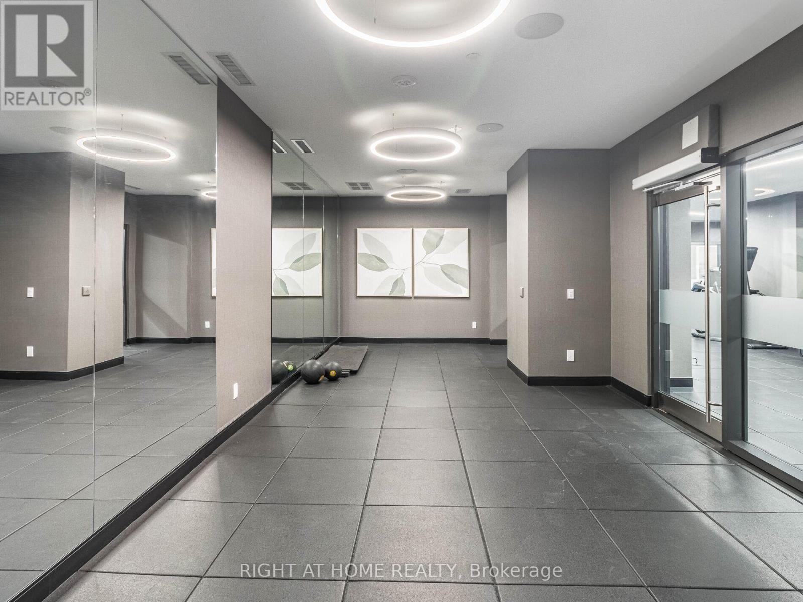 901 - 286 Main Street, Toronto, ON