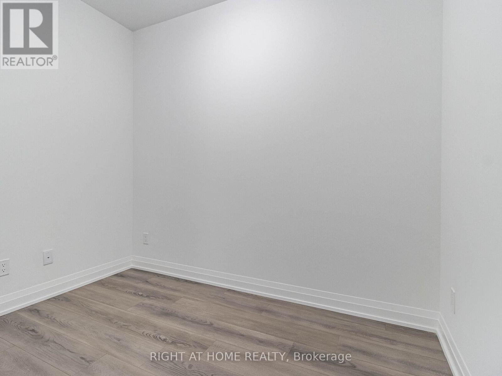 901 - 286 Main Street, Toronto, ON