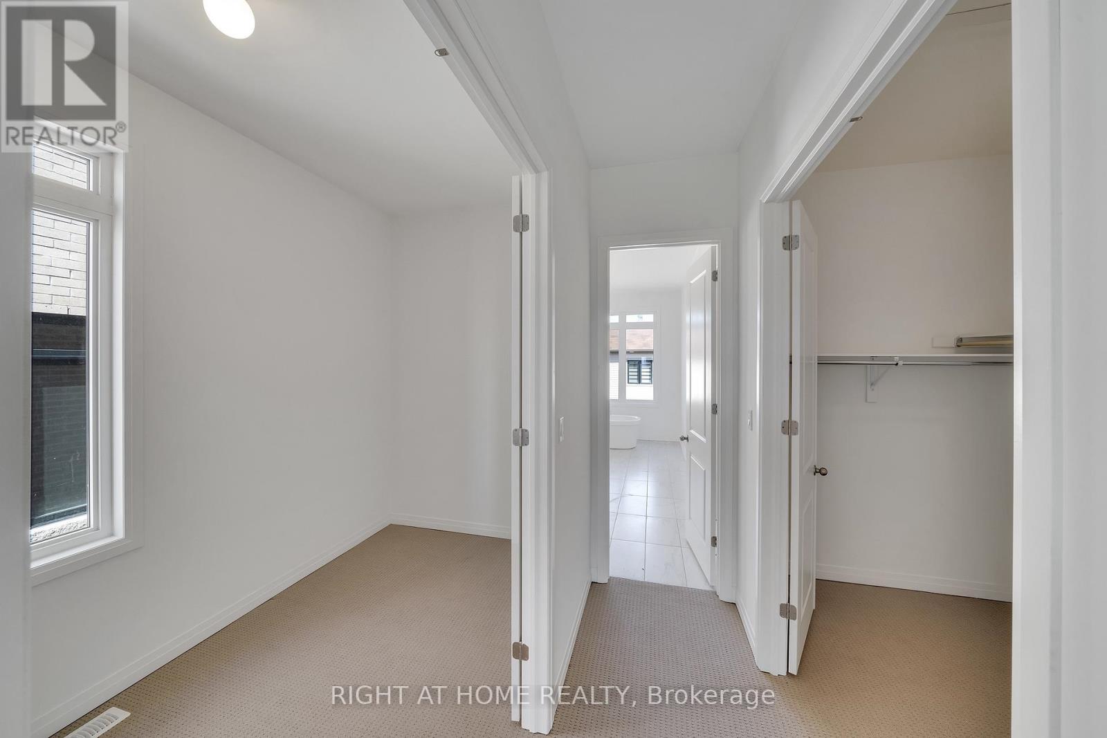 2 Yacht Drive, Clarington, ON - Indoor Photo Showing Other Room