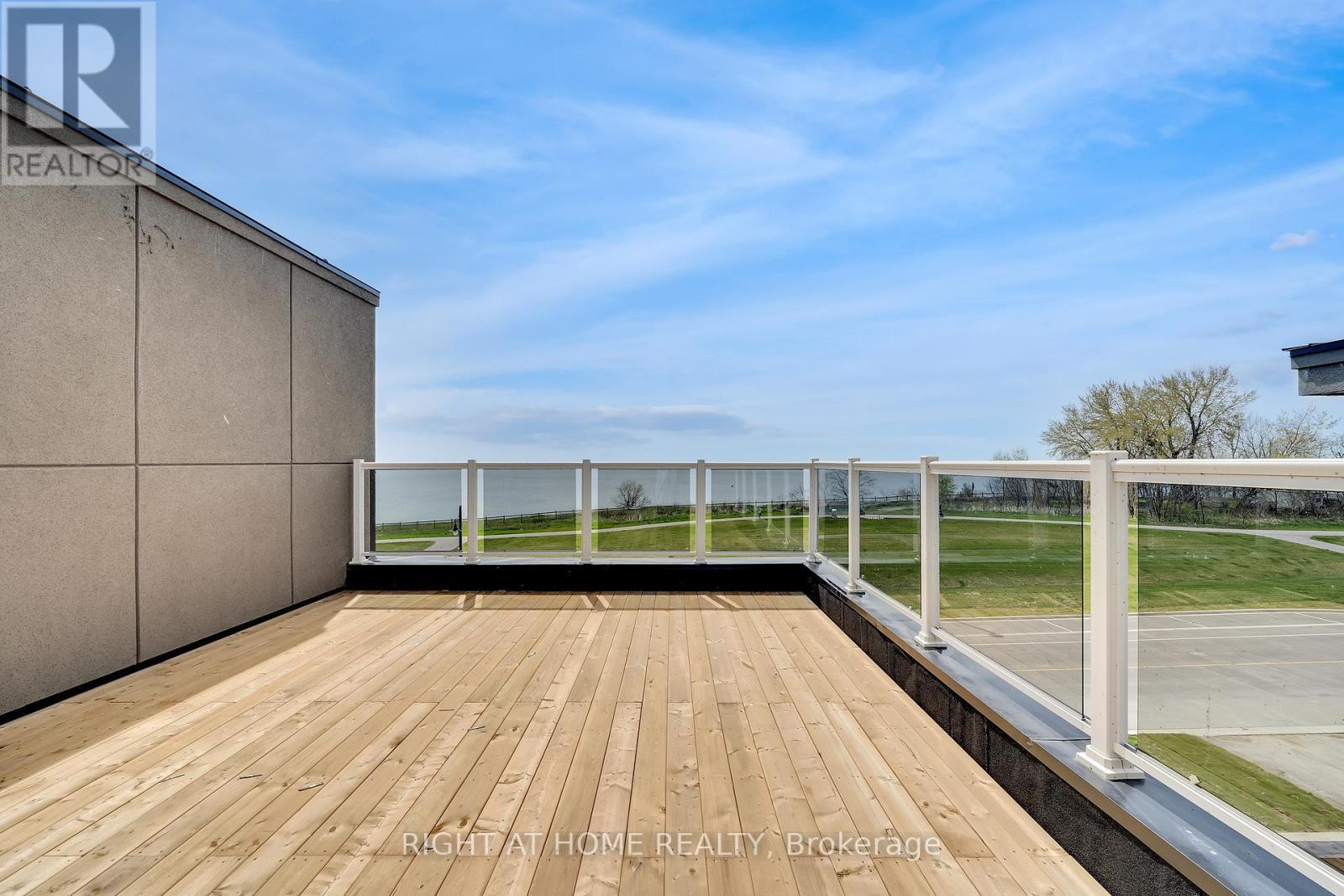 2 Yacht Drive, Clarington, ON - Outdoor With Exterior