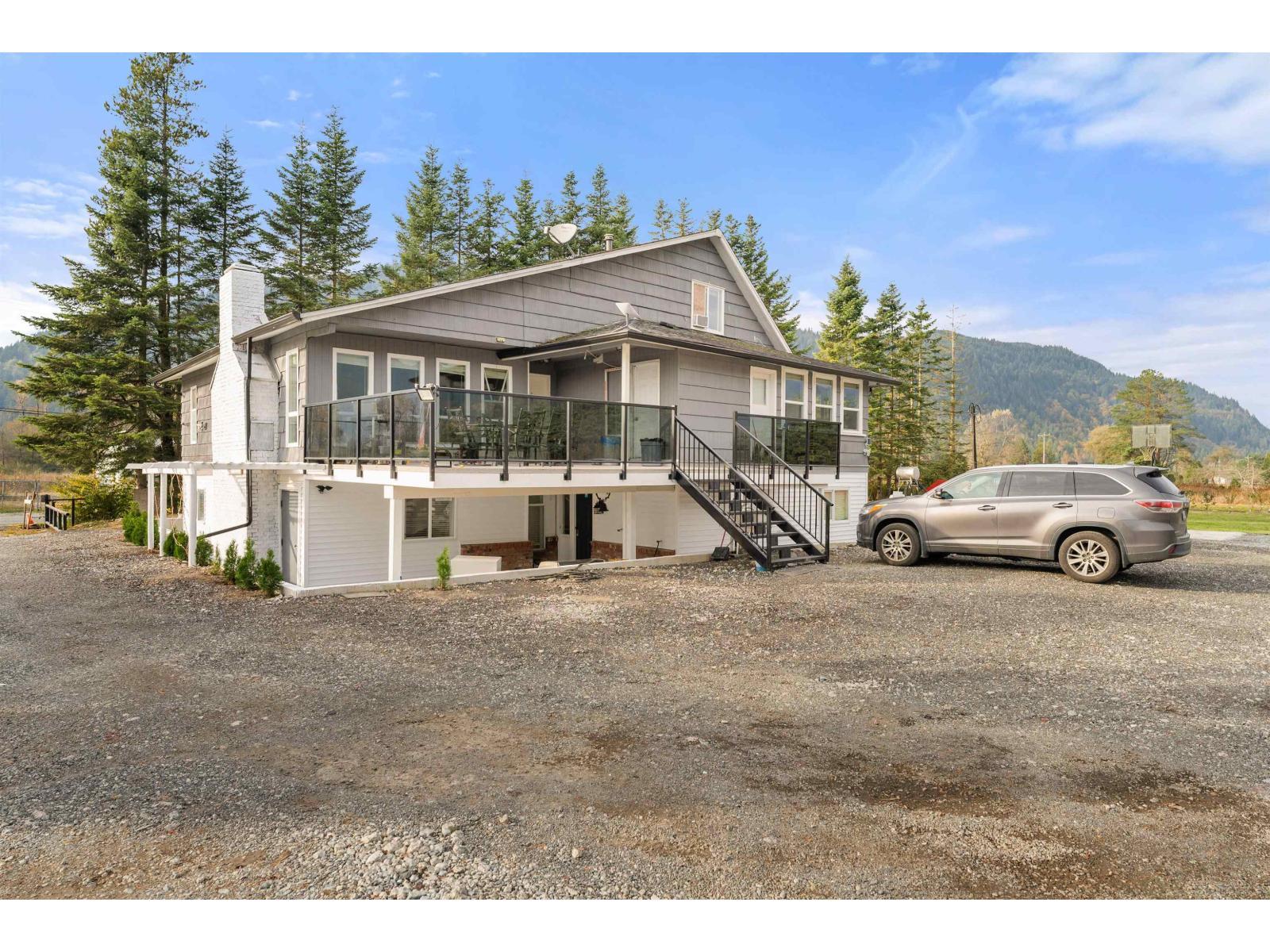 11186 Farms Road, Mission, BC - Outdoor