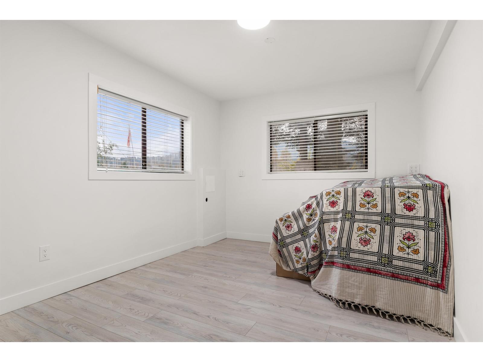 11186 Farms Road, Mission, BC - Indoor