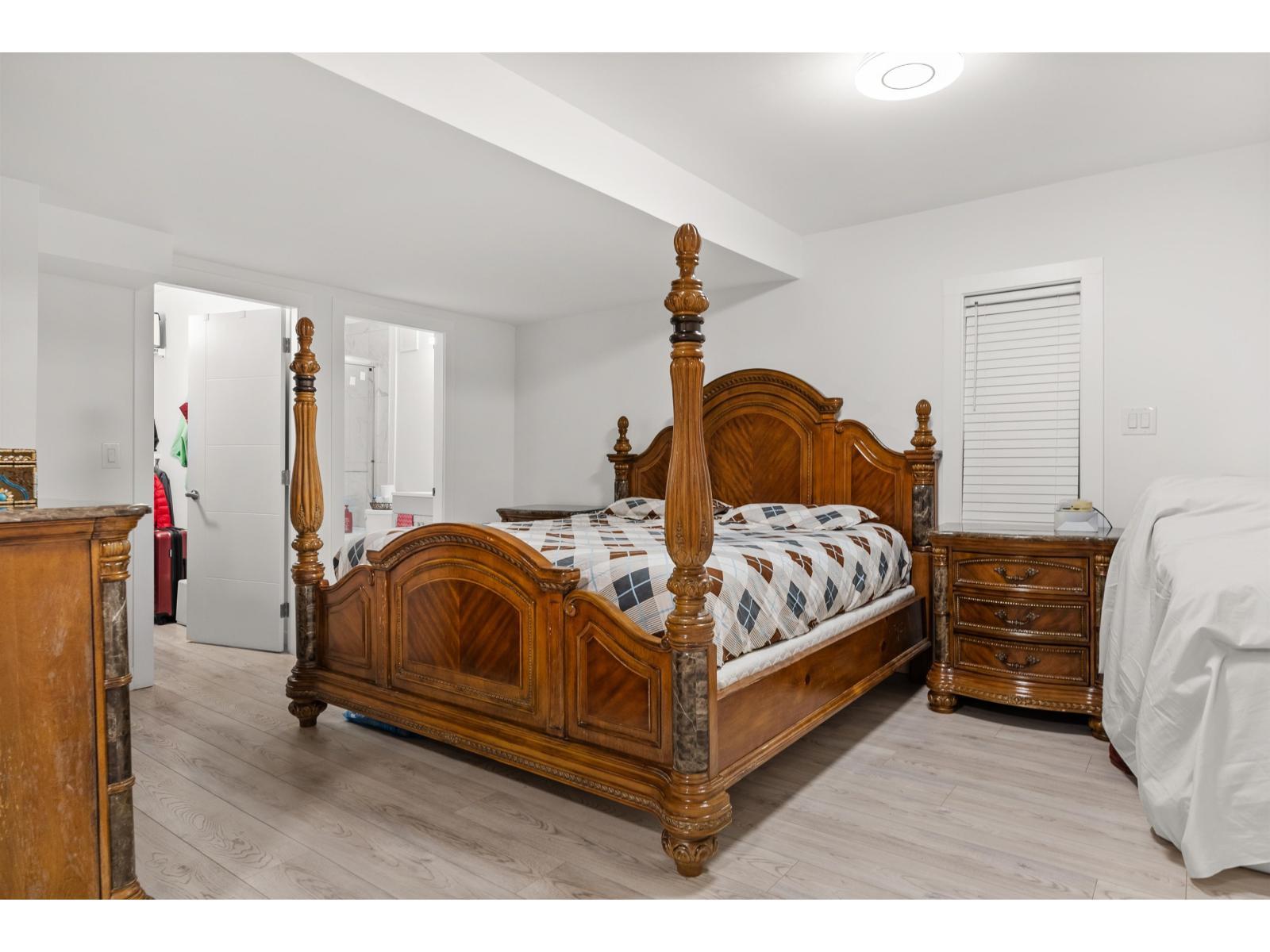 11186 Farms Road, Mission, BC - Indoor Photo Showing Bedroom