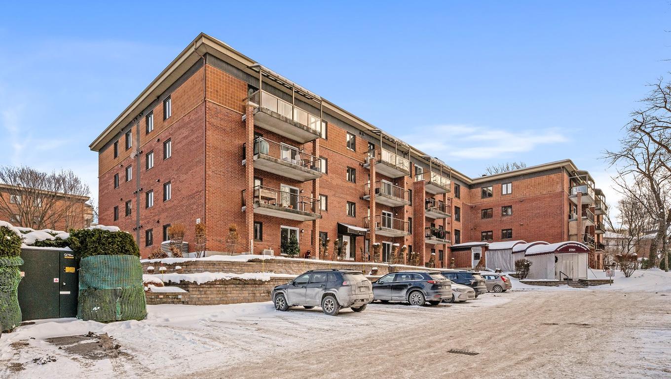 Stationnement - 110-2761 Ch. Ste-Foy, Québec (Sainte-Foy/Sillery/Cap-Rouge), QC - Outdoor