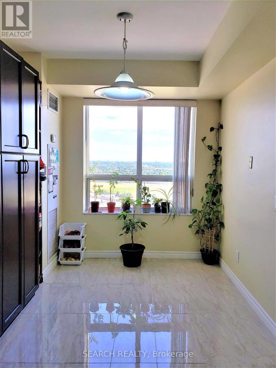 1625 - 25 Kingsbridge Garden Circle, Mississauga, ON - Indoor Photo Showing Other Room