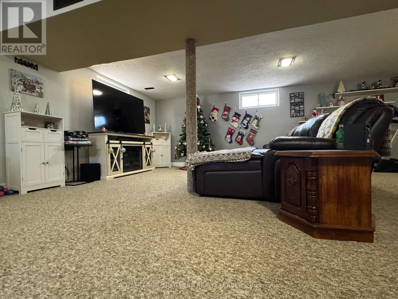 510 Balsam Street S, Timmins (Ts - Se), ON - Indoor