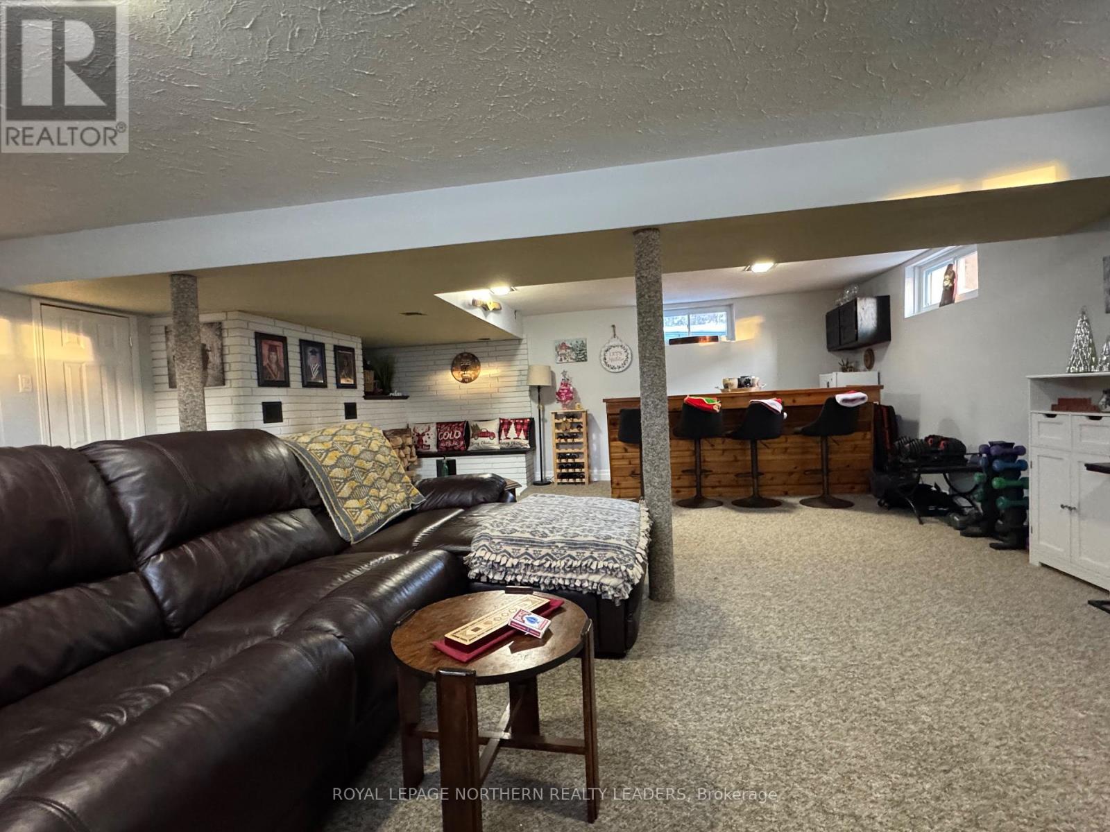 510 Balsam Street S, Timmins (Ts - Se), ON - Indoor