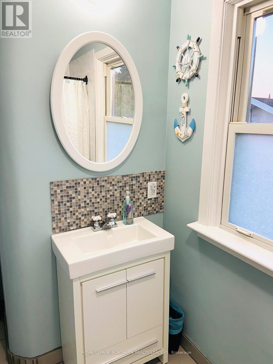 510 Balsam Street S, Timmins (Ts - Se), ON - Indoor Photo Showing Bathroom