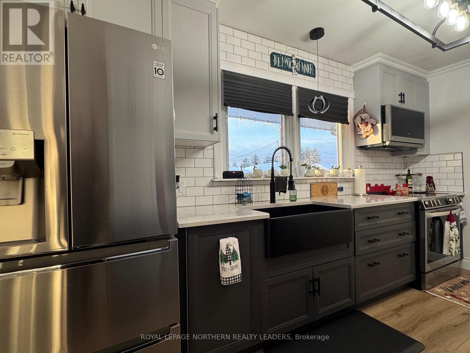 510 Balsam Street S, Timmins (Ts - Se), ON - Indoor Photo Showing Kitchen With Upgraded Kitchen