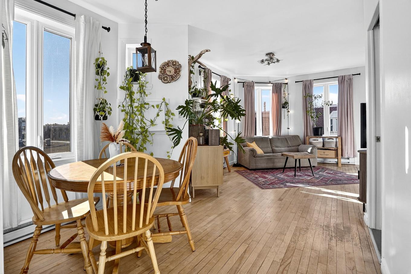 Salle à manger - 1199 Rue Dorion, Montréal (Ville-Marie), QC - Indoor Photo Showing Dining Room