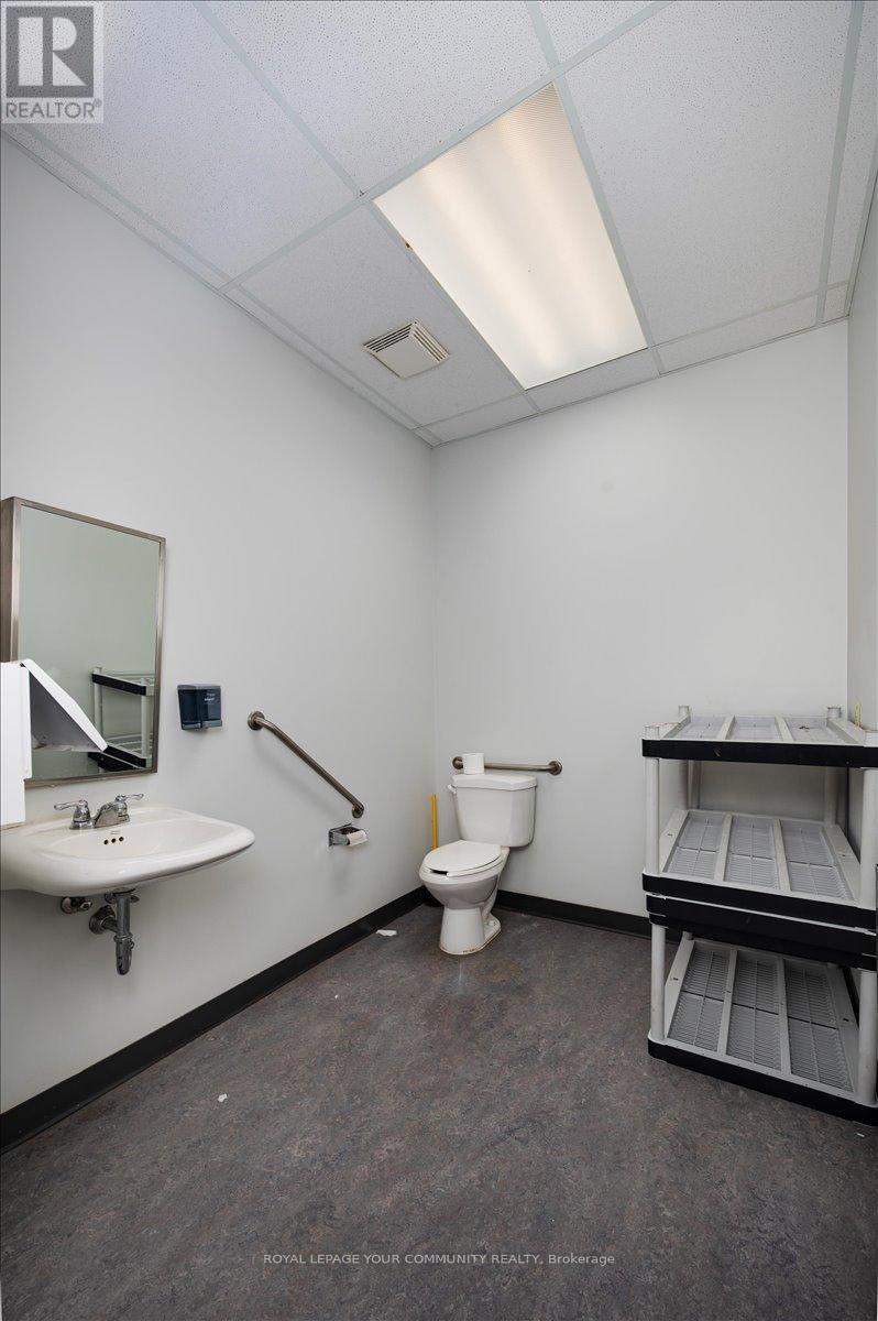 10 Cameron Street W, Brock, ON