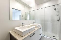 Ensuite bathroom -