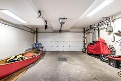 Garage -