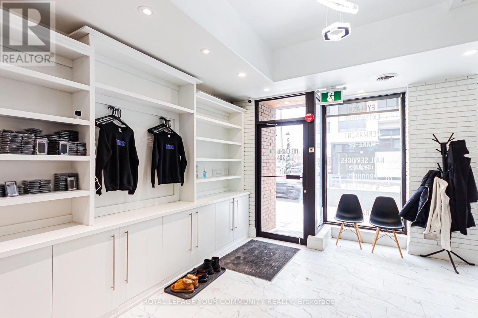 204 Brock Street S, Whitby, ON