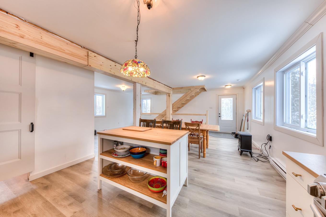 Overall view - 101 Mtée Manitonga, Lac-Supérieur, QC - Indoor Photo Showing Other Room