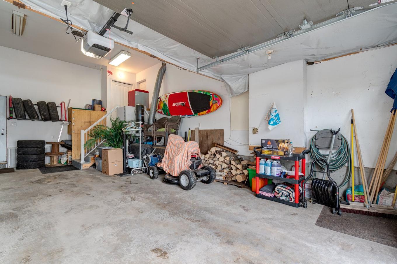 Garage - 953 Rue Des Grands-Bois, Sorel-Tracy, QC - Indoor Photo Showing Garage