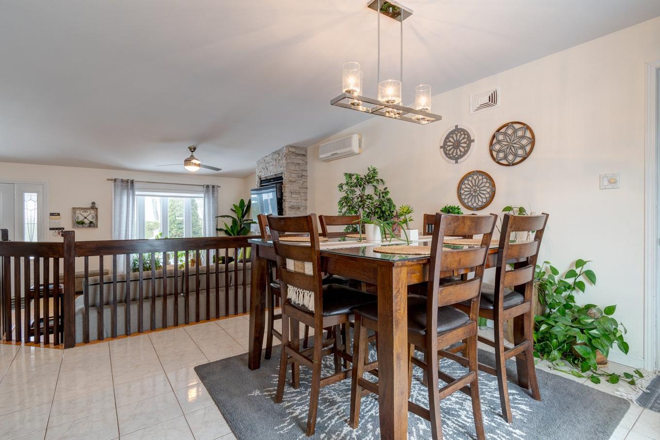 Salle à manger - 953 Rue Des Grands-Bois, Sorel-Tracy, QC - Indoor Photo Showing Dining Room