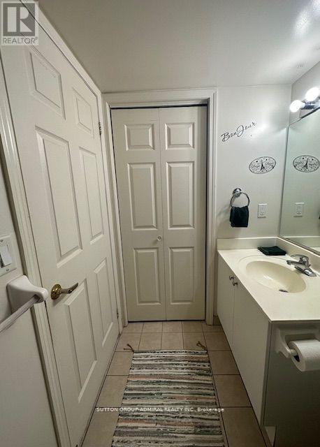 512 - 5940 Yonge Street, Toronto, ON - Indoor Photo Showing Bathroom
