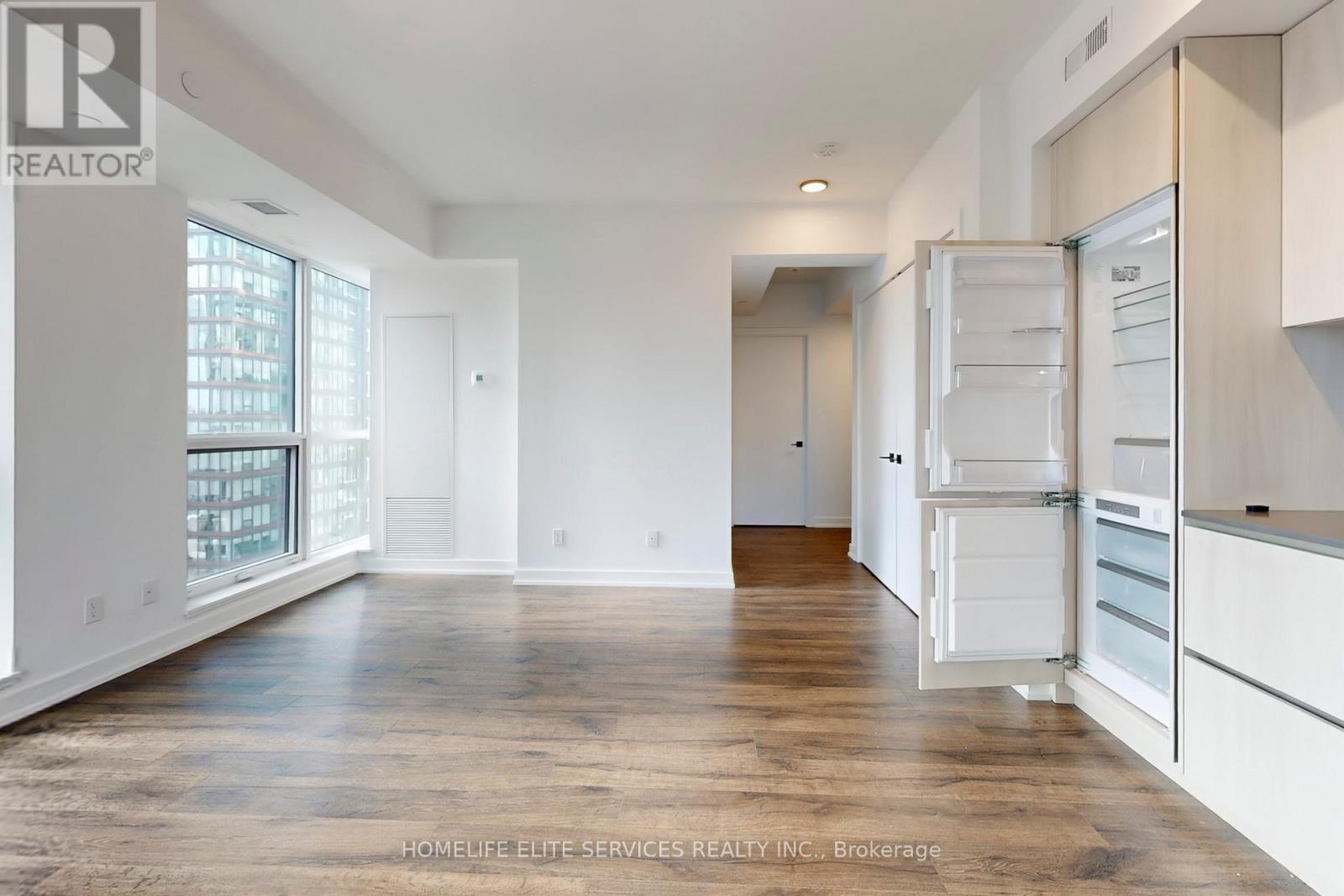 702 - 327 King Street W, Toronto, ON - Indoor Photo Showing Other Room