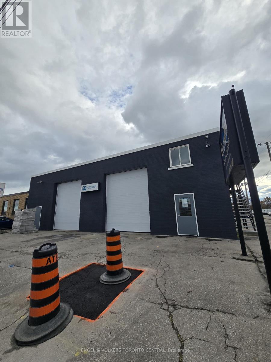 31 Comstock Road, Toronto, ON