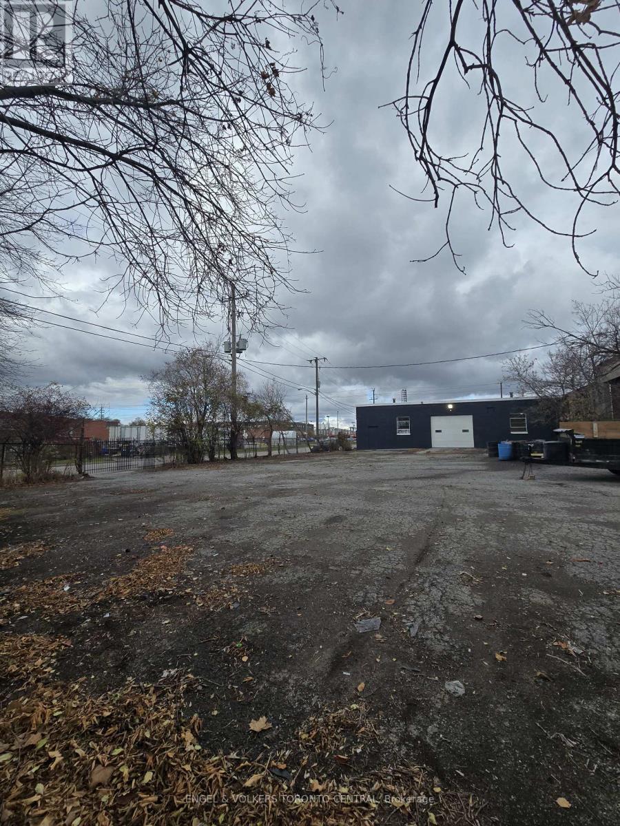 31 Comstock Road, Toronto, ON