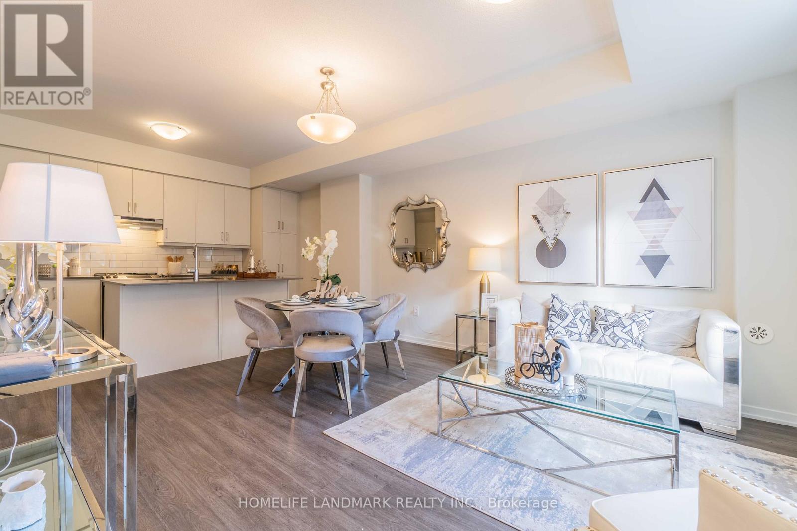 Th109 - 10 Almond Blossom Mews S, Vaughan, ON - Indoor