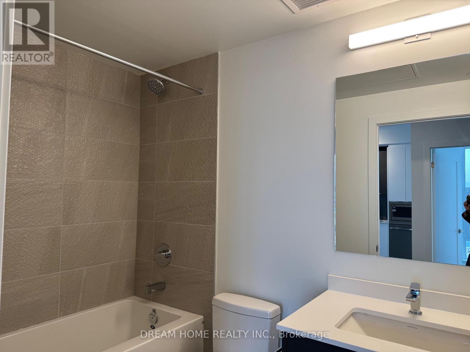 529 - 9763 Markham Road, Markham, ON - Indoor Photo Showing Bathroom