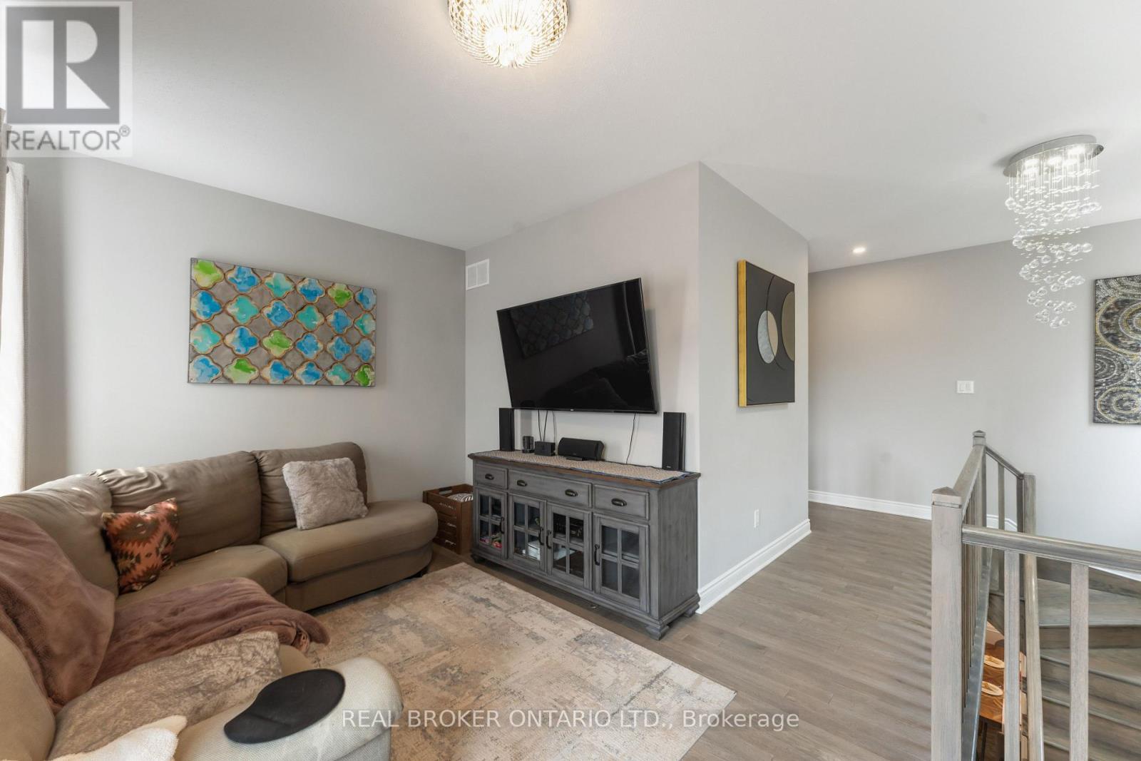 373 River Landing Avenue, Ottawa, ON - Indoor Photo Showing Living Room