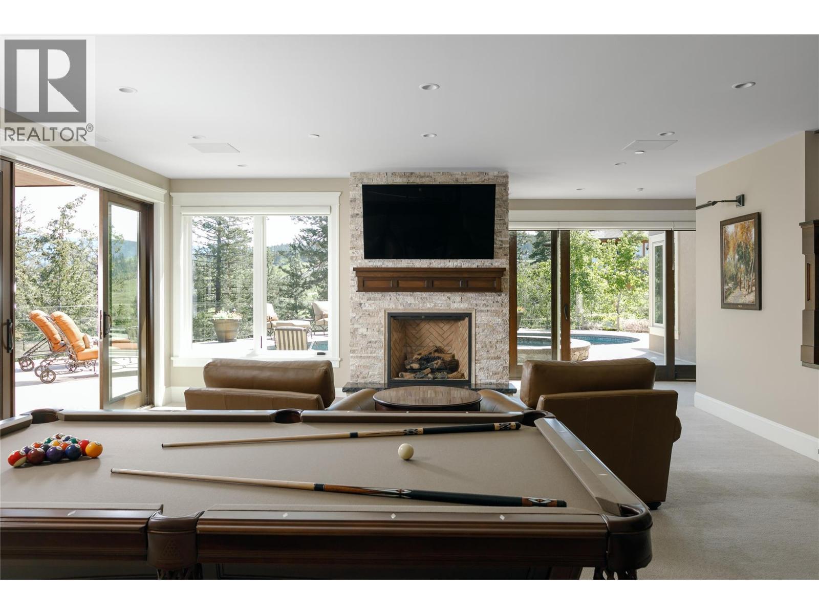 622 Jigger Place, Vernon, BC - Indoor With Fireplace