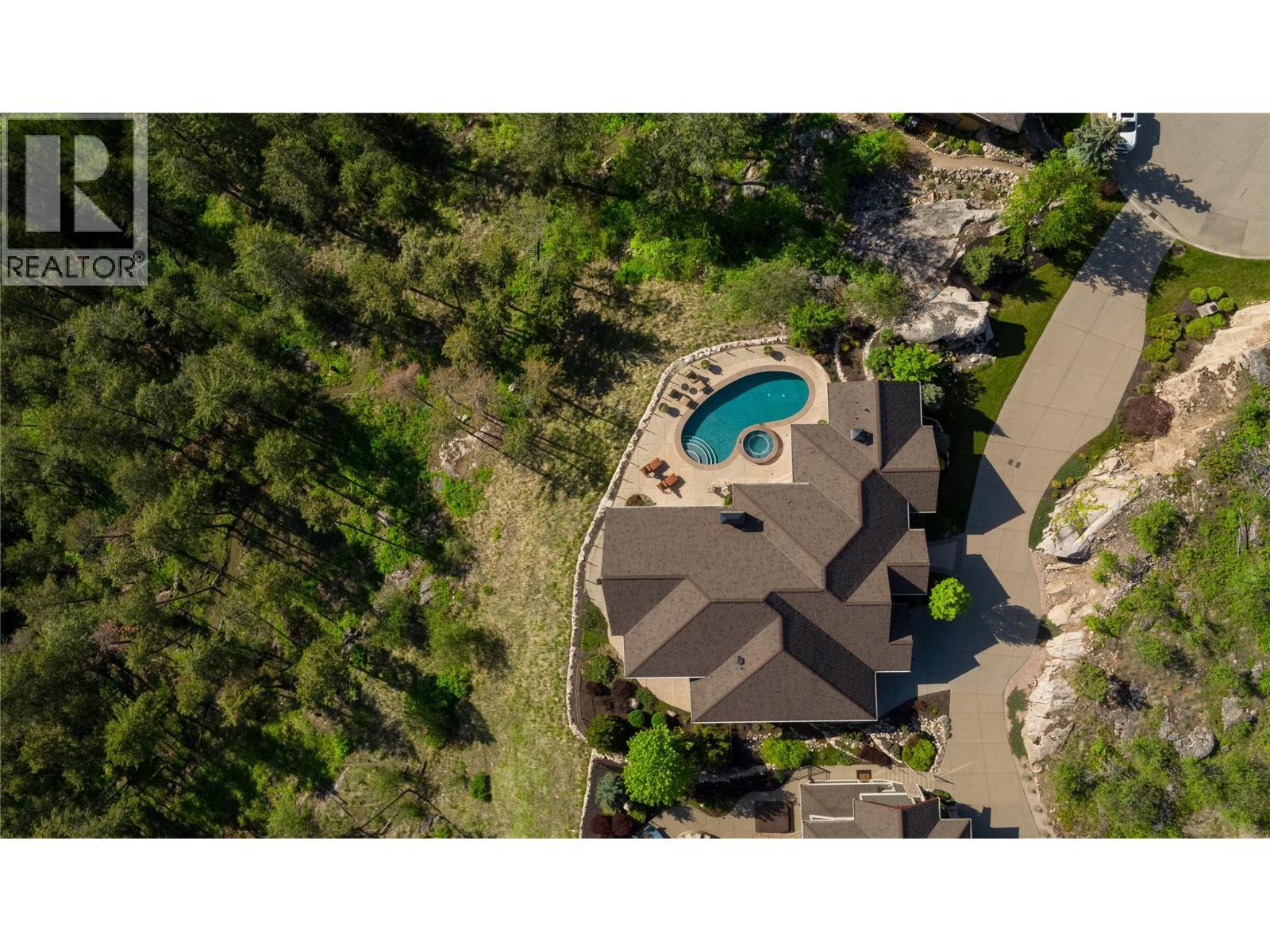 622 Jigger Place, Vernon, BC - Outdoor With In Ground Pool With View