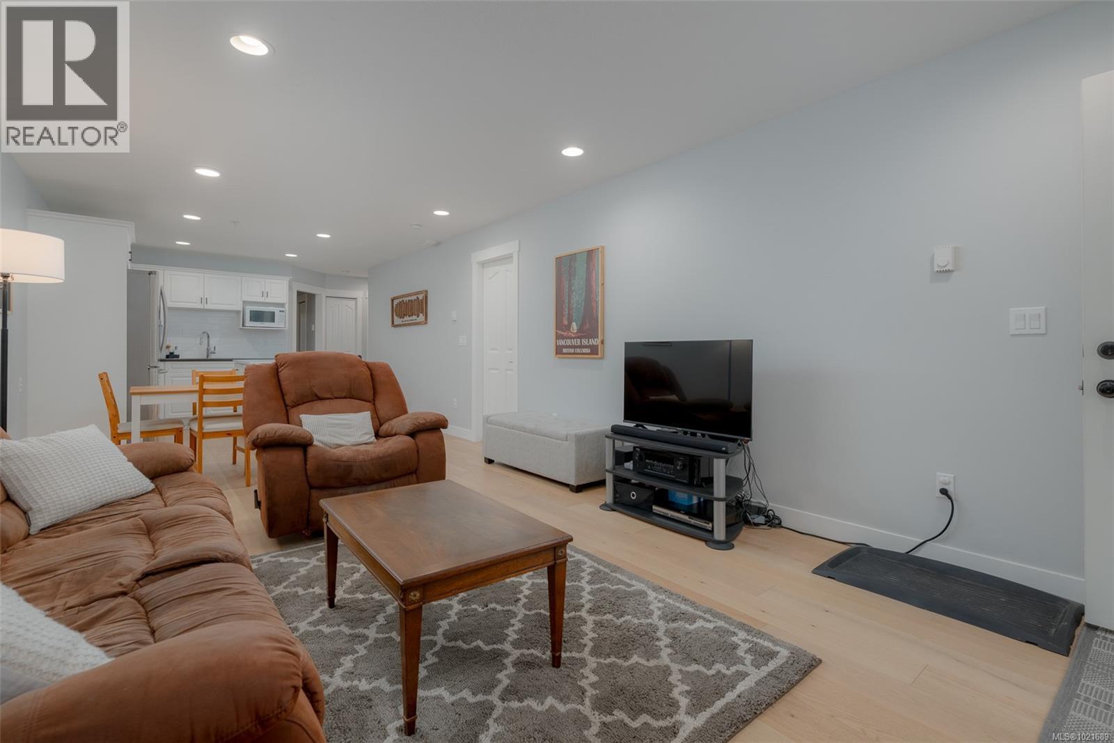 101 211 Victoria Rd, Nanaimo, BC