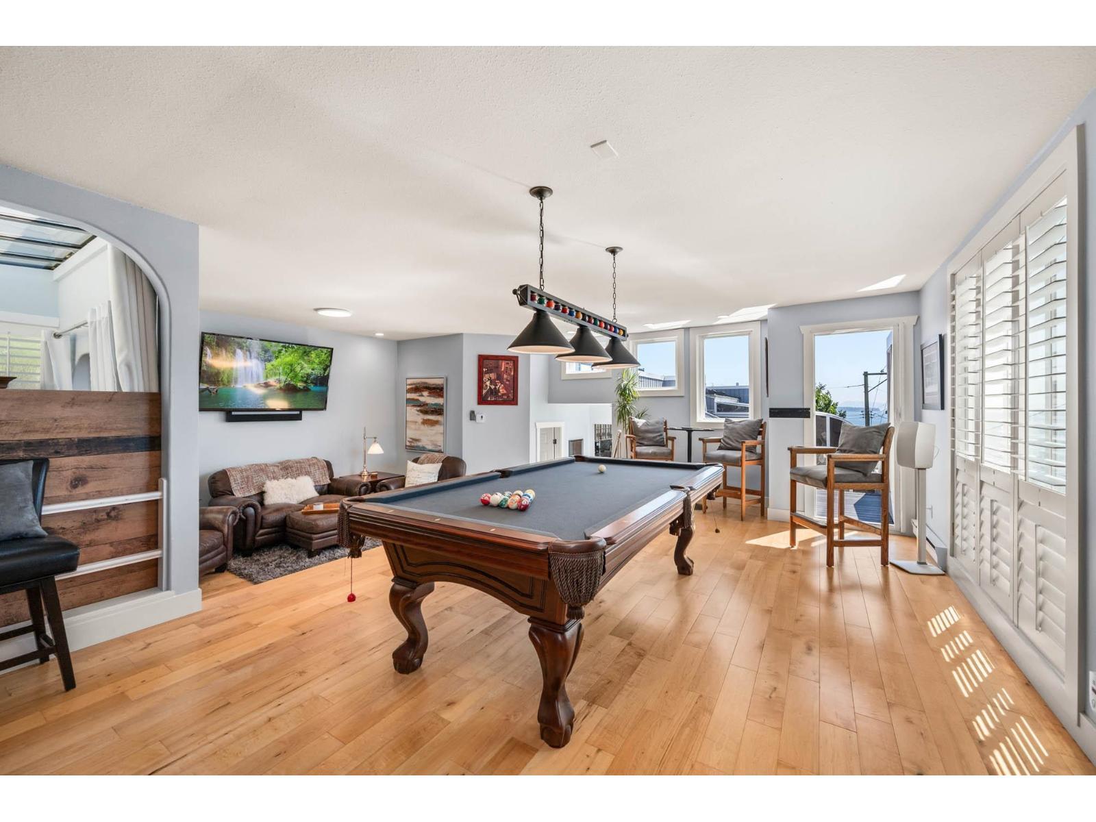 1246 Oxford Street, White Rock, BC - Indoor Photo Showing Other Room