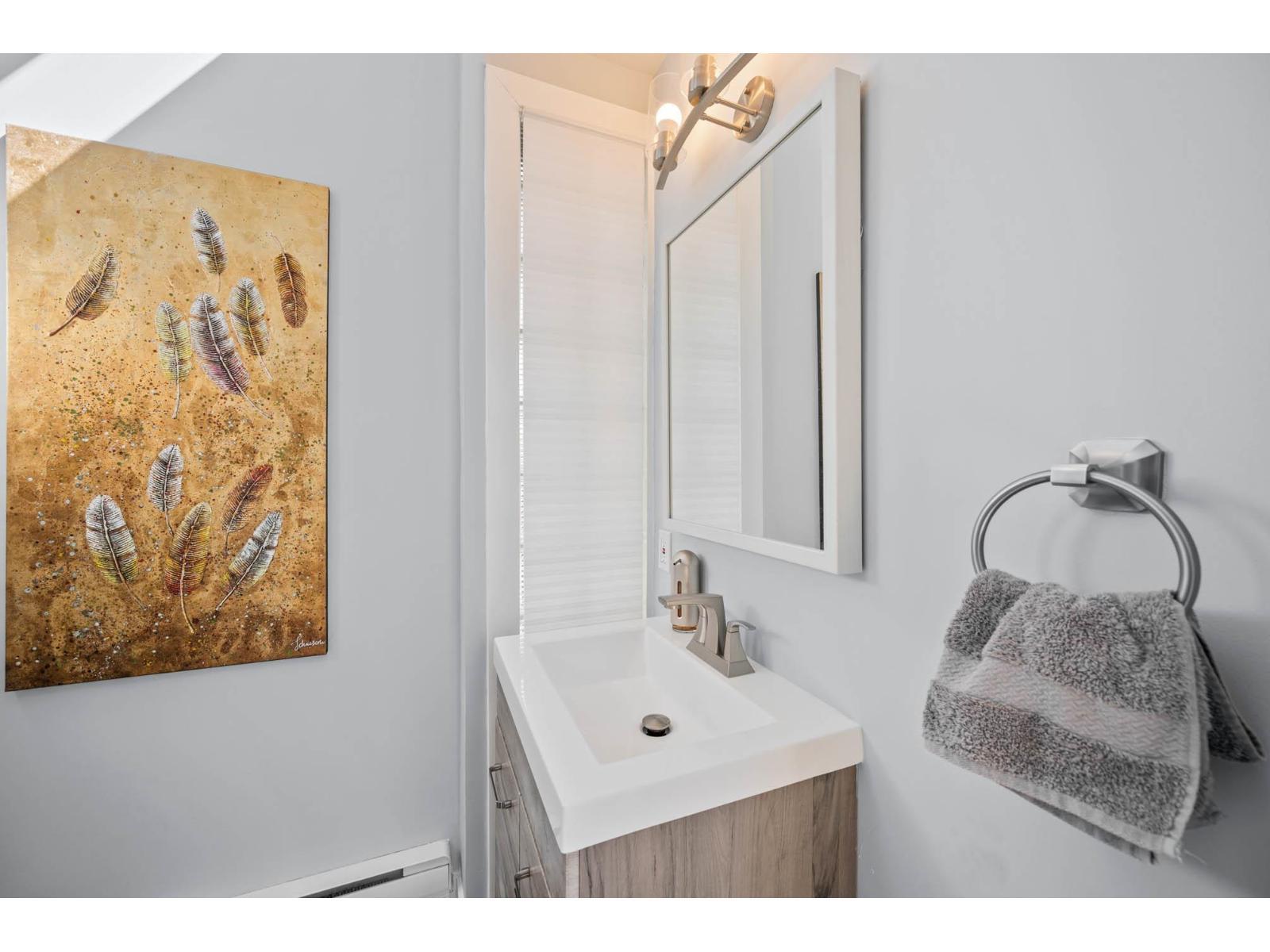 1246 Oxford Street, White Rock, BC - Indoor Photo Showing Bathroom