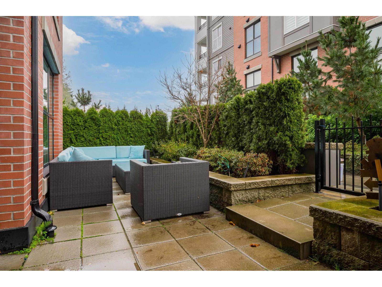 B116 8150 207 Street, Langley, BC - Outdoor