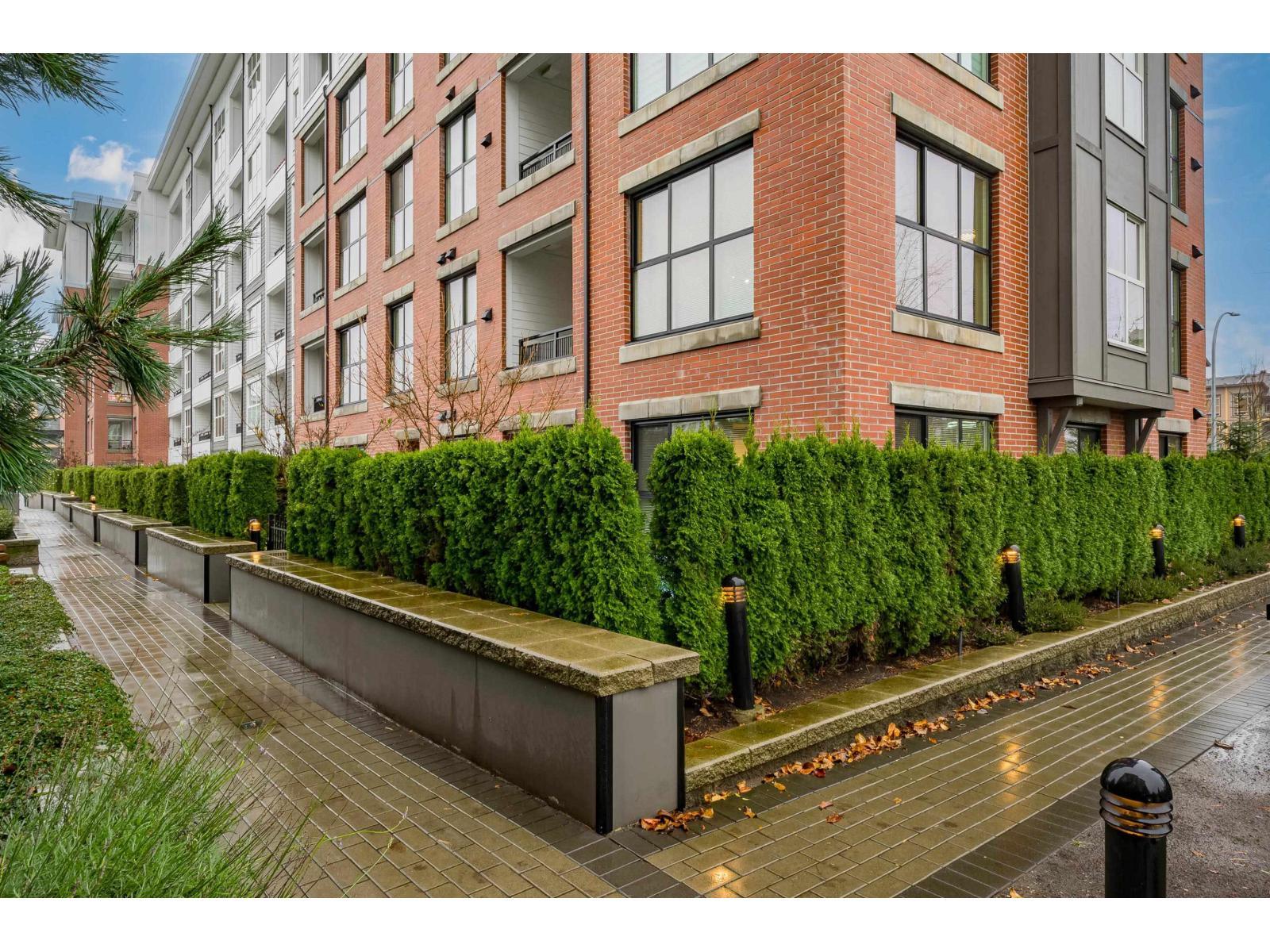 B116 8150 207 Street, Langley, BC - Outdoor