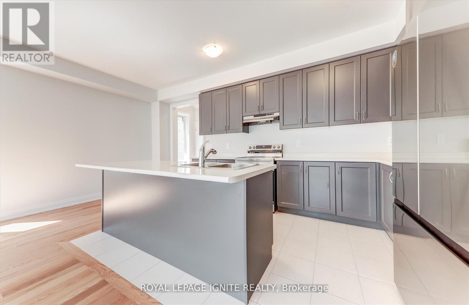 61 Butler Boulevard, Kawartha Lakes, ON - Indoor Photo Showing Kitchen